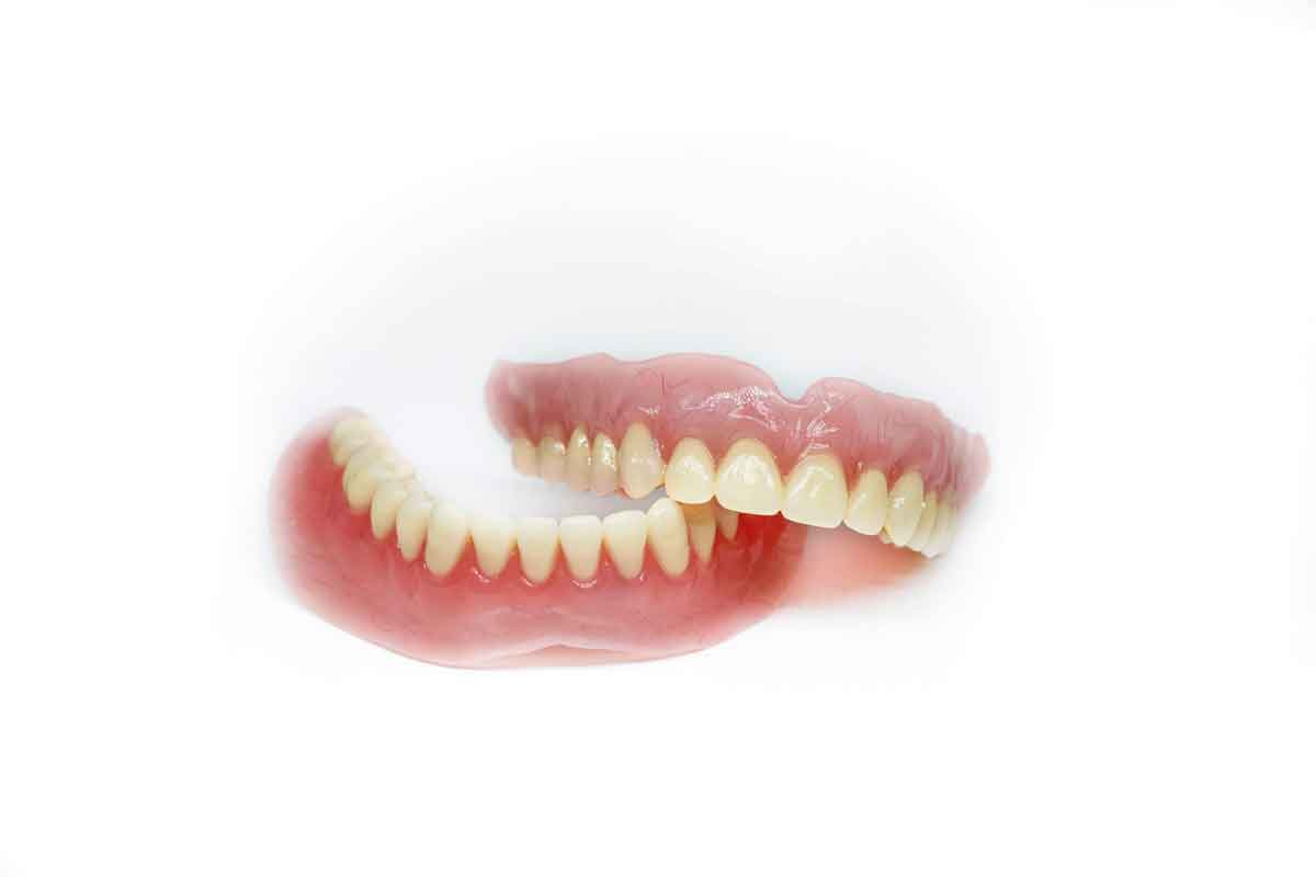 Full & Partial Dentures | Southeast, TX | Gulf Coast Health Center